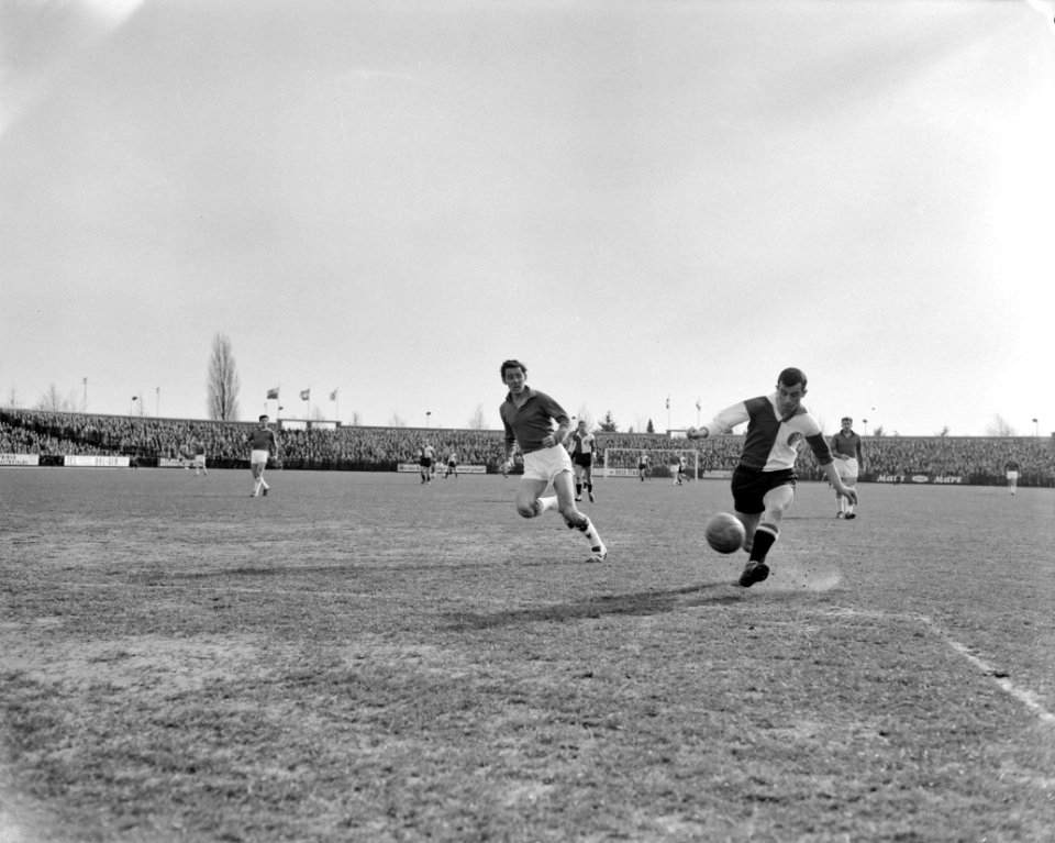 Willem II tegen Feyenoord, Moulijn in actie, Bestanddeelnr 912-1409