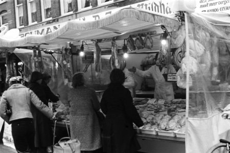 Wildstalletjes op Albert Cuypmarkt , Amsterdam, Bestanddeelnr 928-9516