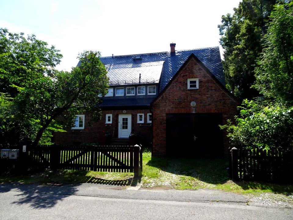 Wilhelm-Busch-Straße 51