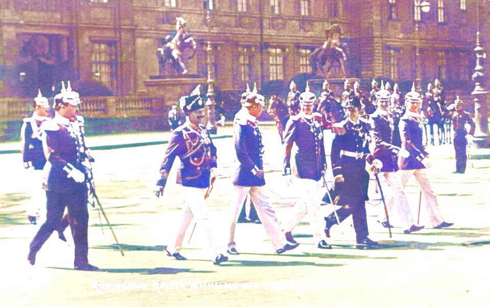 Wilhelm II. Kirchgang mit Söhnen