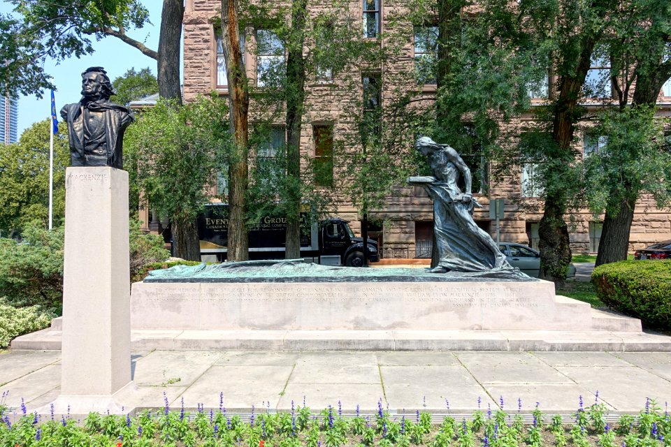 William Lyon Mackenzie Monument - Toronto, Canada - DSC00246