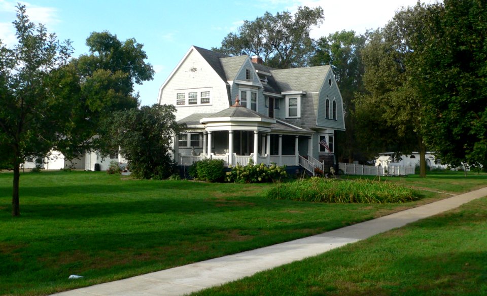 William Higinbotham house from NE 2 long