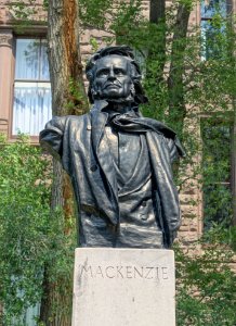 William Lyon Mackenzie Monument - Toronto, Canada - DSC00238
