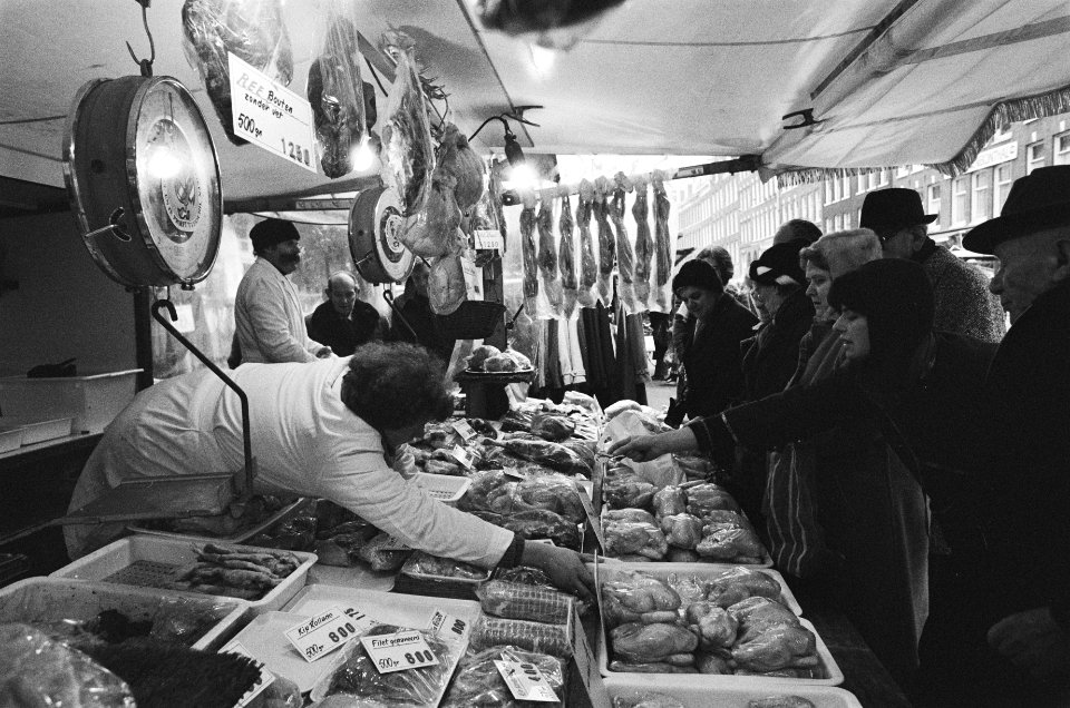 Wildverkoop in Amsterdam ( Albert Cuyp ), Bestanddeelnr 930-0571