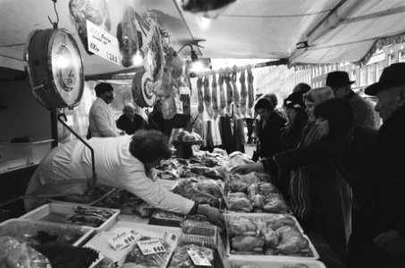 Wildverkoop in Amsterdam ( Albert Cuyp ), Bestanddeelnr 930-0571 photo