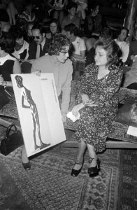 Wilhelmina Drucker-prijs uitgereikt aan Amerikaanse Dolle Mina in Shaffy-theat, Bestanddeelnr 924-2172