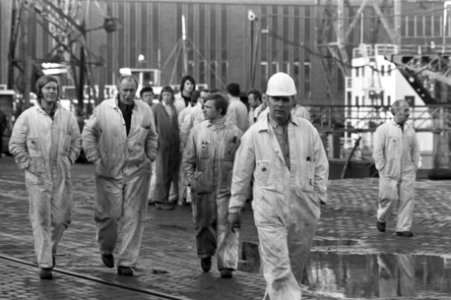 Wilde stakingen na stakingsverbod voor NVV-industriebond stakende arbeiders bij, Bestanddeelnr 925-3617