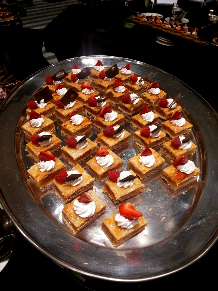Wikimania 2015-Thursday-Food for hungry Hackathon people (11)