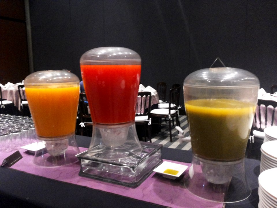 Wikimania 2015-Thursday-Food for hungry Hackathon people (8)