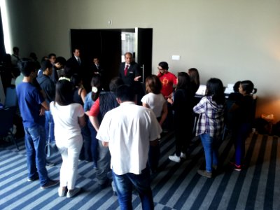 Wikimania 2015-Tuesday-Volunteers get instructions (1)