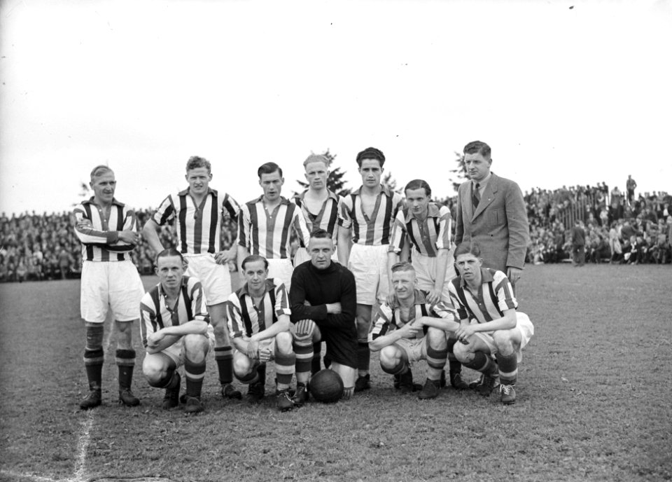Willem II tegen BVV 0-2. Elftal van Willem II, Bestanddeelnr 902-1582