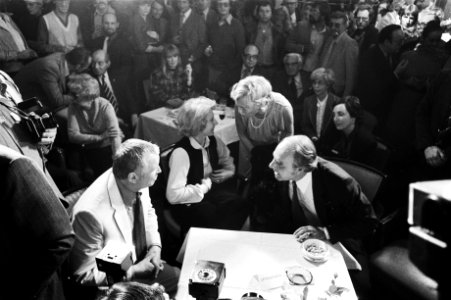 Willem Duys (r), Til Gardeniers en Toon Hermans, Bestanddeelnr 930-5027