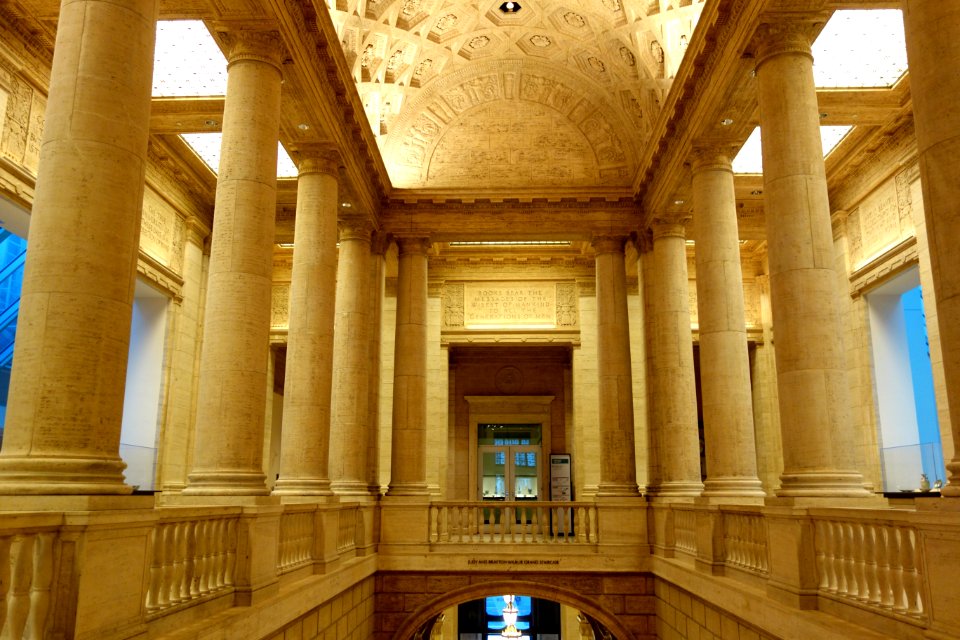 Wilbur Grand Staircase - Asian Art Museum of San Francisco - DSC01666