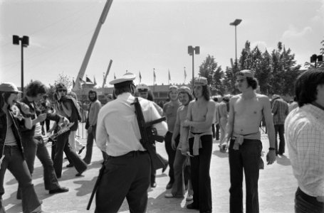 Wereldkampioenschap voetbal 1974 Nederland tegen Uruguay 2-0 supporters en age, Bestanddeelnr 927-2592