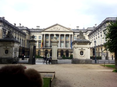 Wendy at the Belgian federal parliament to inspect the Freedom of Panorama law change