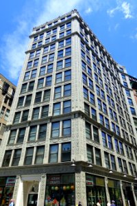 Wendell Phillips Building (Chauncy House), built 1922, architect Clinton J. Warren - 115-119 Chauncy Street, Boston, MA - DSC06647