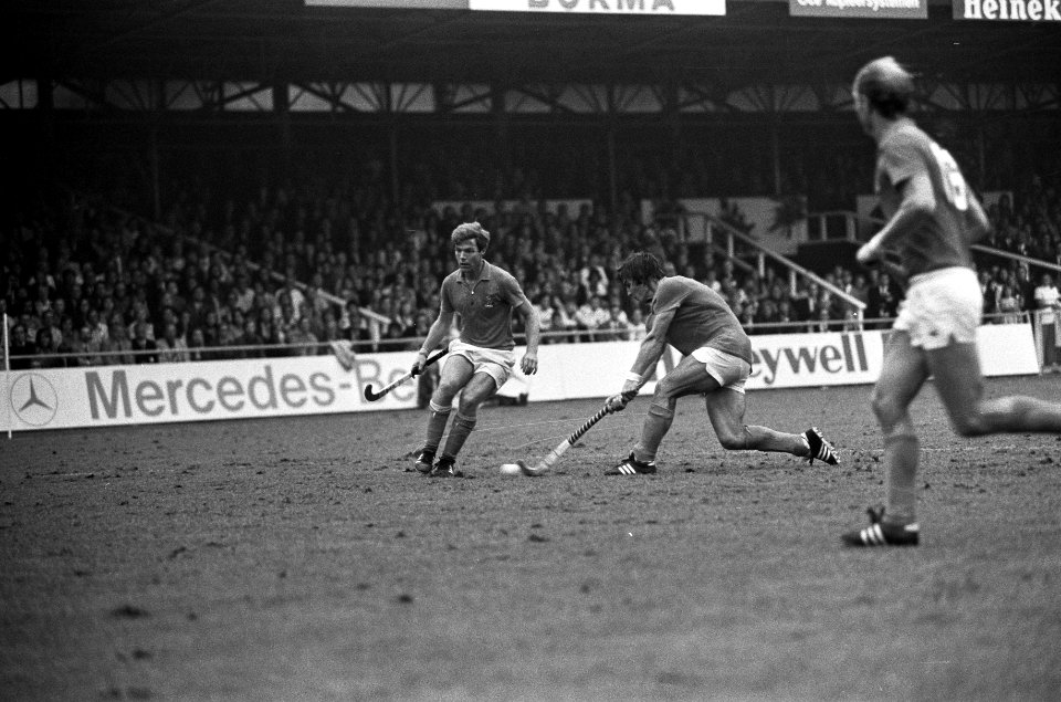 Wereldbeker Hockey te Amstelveen, spelmoment Nederland te Engeland 2-1, Ties Kru, Bestanddeelnr 926-6467