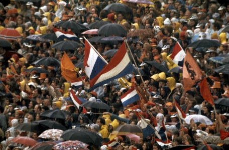 Wereldkampioenschap Voetbal 1974 in Munchen, Nederland tegen DDR, 2-0 supporter, Bestanddeelnr 254-9512