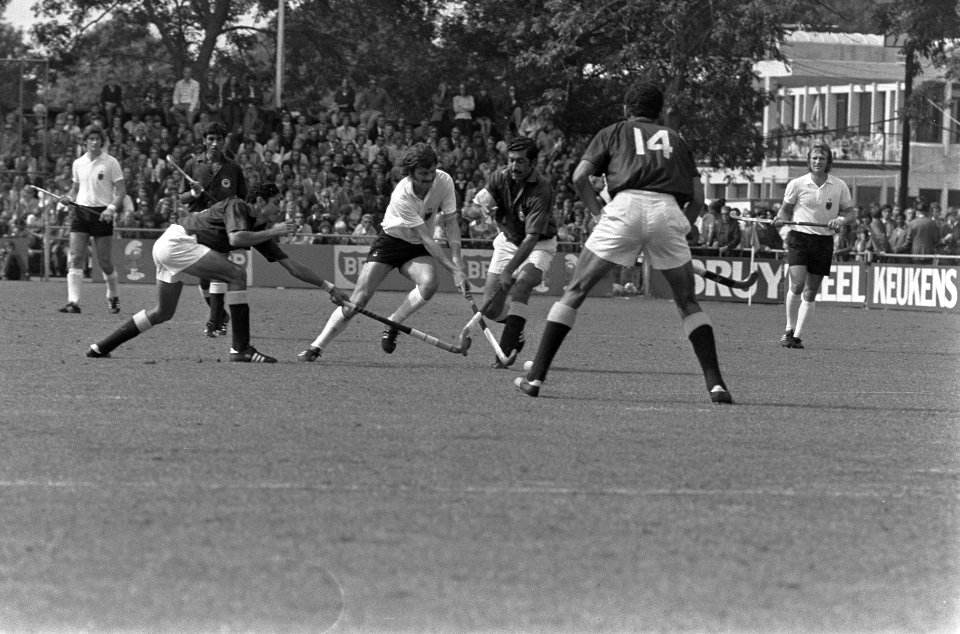 Wereldbeker Hockey te Amstelveen, om derde en vierde plaats Pakisten tegen Duits, Bestanddeelnr 926-6534