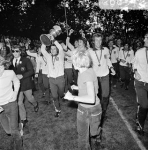 Wereldbeker Hockey te Amstelveen, finale, Nederland tegen India, spelers met de , Bestanddeelnr 926-6542