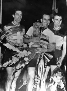 Wereldkampioenschap wielrennen te Leipzig, huldiging kampioen sprint profs vln, Bestanddeelnr 911-4834 (cropped)