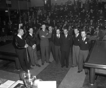 Wereldkampioenschap windhonden Biljarten 47-2 Piet en Pietje van de Pol de deeln, Bestanddeelnr 903-2909