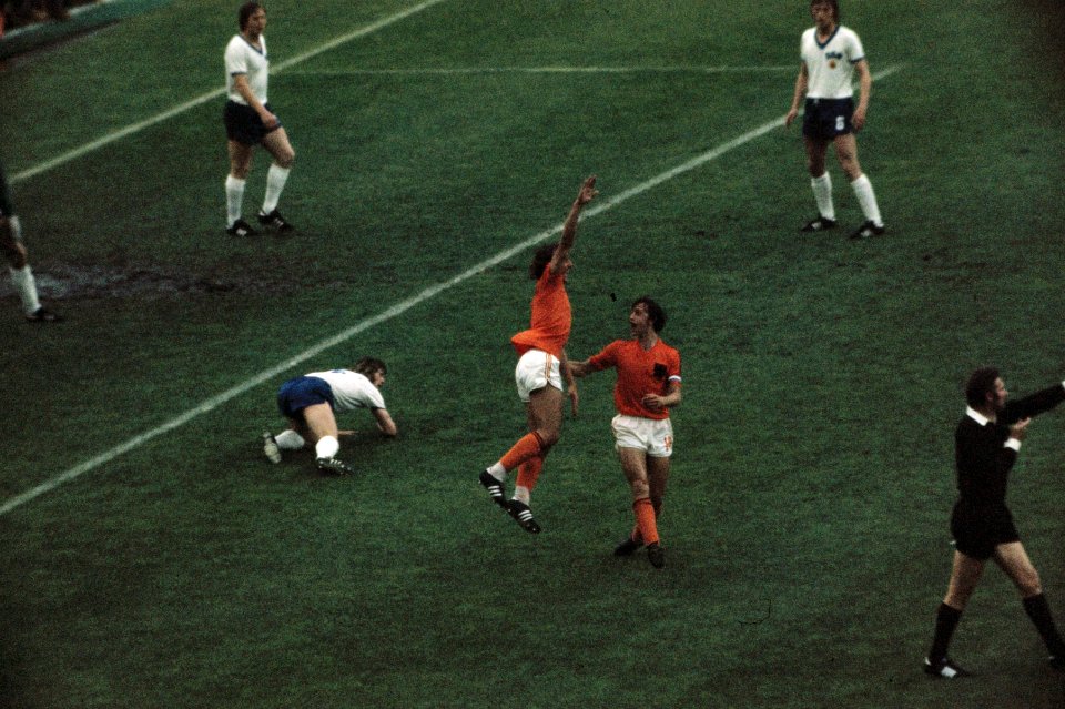 Wereldkampioenschap Voetbal 1974 in Munchen, Nederland tegen DDR, 2-0 spelmomen, Bestanddeelnr 254-9506