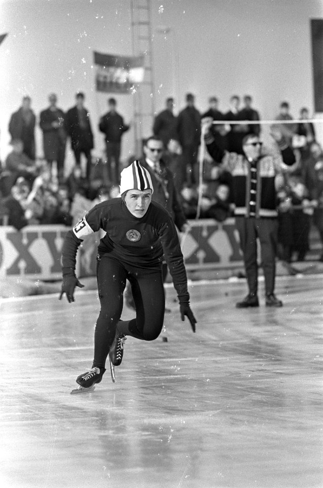 Wereldkampioenschap schaatsen allround vrouwen, Stenina (Sovjet-Unie), Bestanddeelnr 920-0949