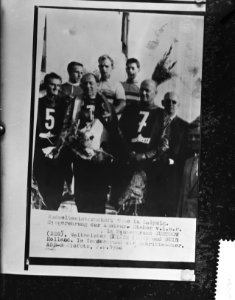 Wereldkampioenschap wielrennen te Leipzig, huldiging kampioen stayers amateurs v, Bestanddeelnr 911-4836