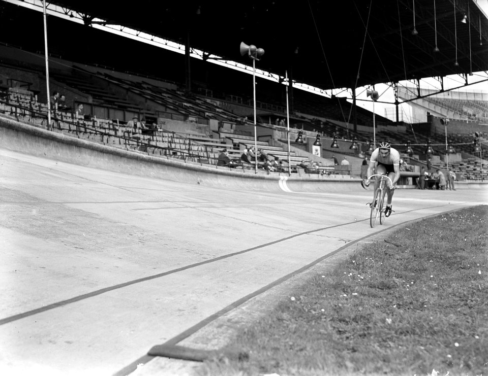 Wereldkampioenschappen baanwielrennen in het Olympisch Stadion te Amsterdam. De , Bestanddeelnr 902-9351