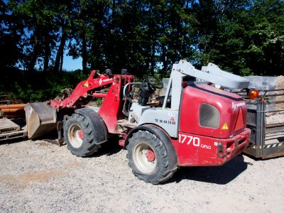 Weidemann 1770 cx50 pic