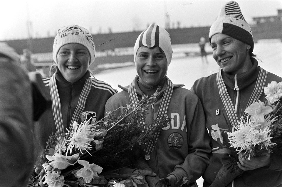 Wereldkampioenschappen assen, Averina (USSR), Karin Kessow (DDR) en Erwina Rys (, Bestanddeelnr 927-7709