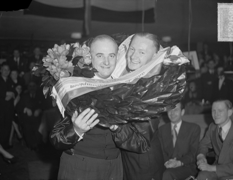 Wereldkampioenschappen Biljarten 47-2 Van de Pol wereldkampioen met Gabriels, Bestanddeelnr 903-2969