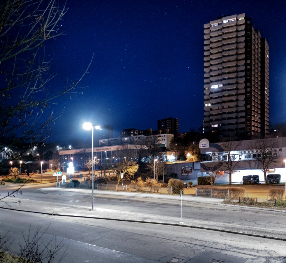 Weißdornweg 14 in Tübingen mit Sternenhimmel 2019