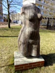Weißwasser Weiblicher Torso E. Klauß 02
