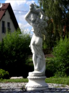 Weiße Frau vom Dornheimer Gut 1