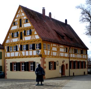 Weißenburg, Martin-Luther-Platz 9, 10