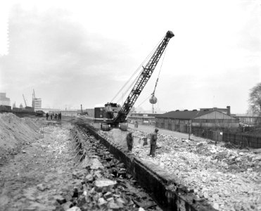 Werkzaamheden aan de IJ-boulevard te Amsterdam begonnen, Bestanddeelnr 911-9051