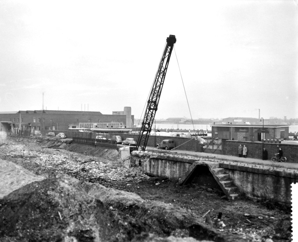 Werkzaamheden aan de IJ-boulevard te Amsterdam begonnen, Bestanddeelnr 911-9053