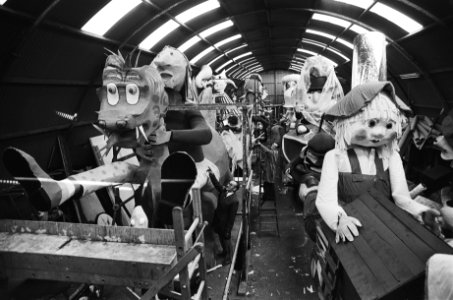 Werkzaamheden aan carnavalpraalwagens in Den Bosch, Bestanddeelnr 929-5438