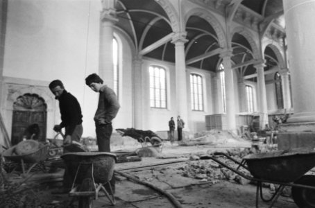 Werkzaamheden aan het interieur, Bestanddeelnr 930-1956
