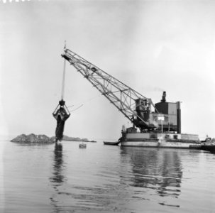Werkzaamheden aan het Deltaplan bij het Haringvliet, Bestanddeelnr 909-5276