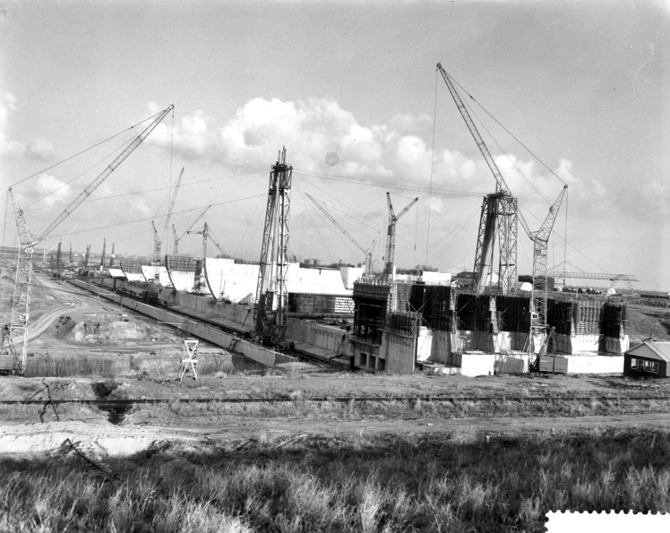 Werkzaamheden aan deltawerken in het Haringvliet, Bestanddeelnr 911-8246