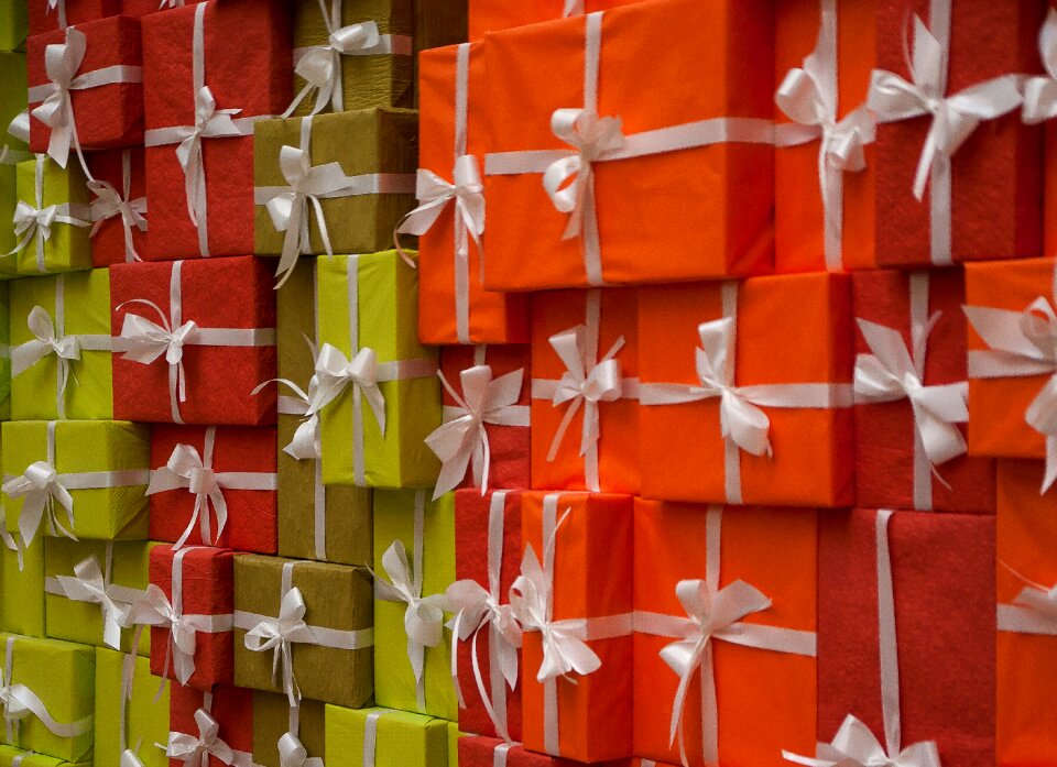 Packages gifts ribbons