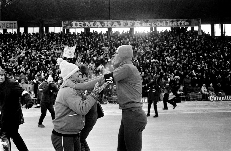 Wereldkampioenschappen Schaatsen te Oslo (Noorwegen). Schenk, Bestanddeelnr 923-2921