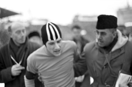 Wereldkampioenschappen schaatsen in Oslo, Verkerk na de 10 kilometer, Bestanddeelnr 920-0671