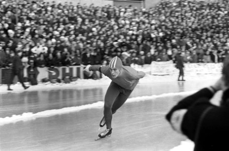 Wereldkampioenschappen schaatsen in Oslo, Schenk in aktie op de 5000 meter, Bestanddeelnr 920-0652