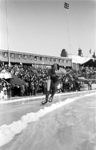 Wereldkampioenschappen Schaatsen te Oslo (Noorwegen). Verkerk in aktie, Bestanddeelnr 923-2905