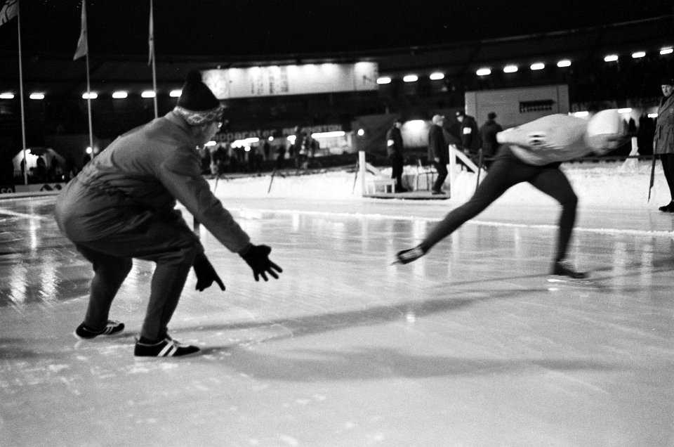 Wereldkampioenschappen schaatsen te Goteborg. Nummers 22.23 De Graaff en Bols, n, Bestanddeelnr 921-1144