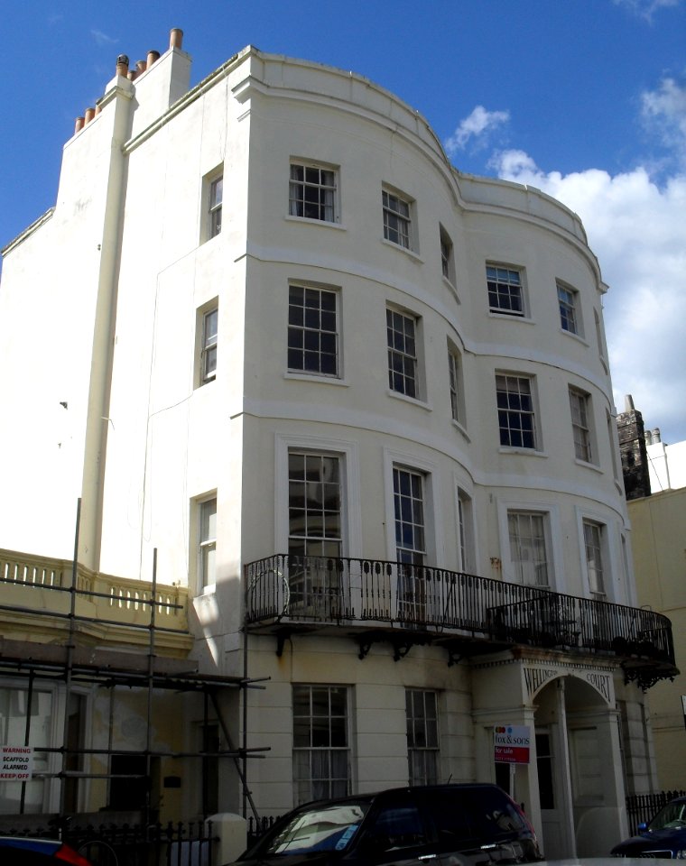 Wellington Court, Waterloo Street, Hove (NHLE Code 1292418) (August 2010) (1)